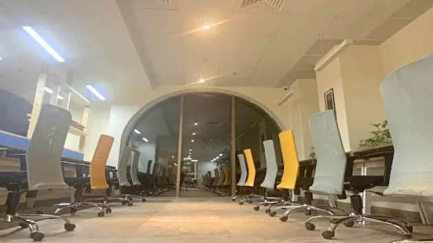 Dedicated Desks  in Nazarbad Mohalla - SproutBox Coworking | GoOffice 4099