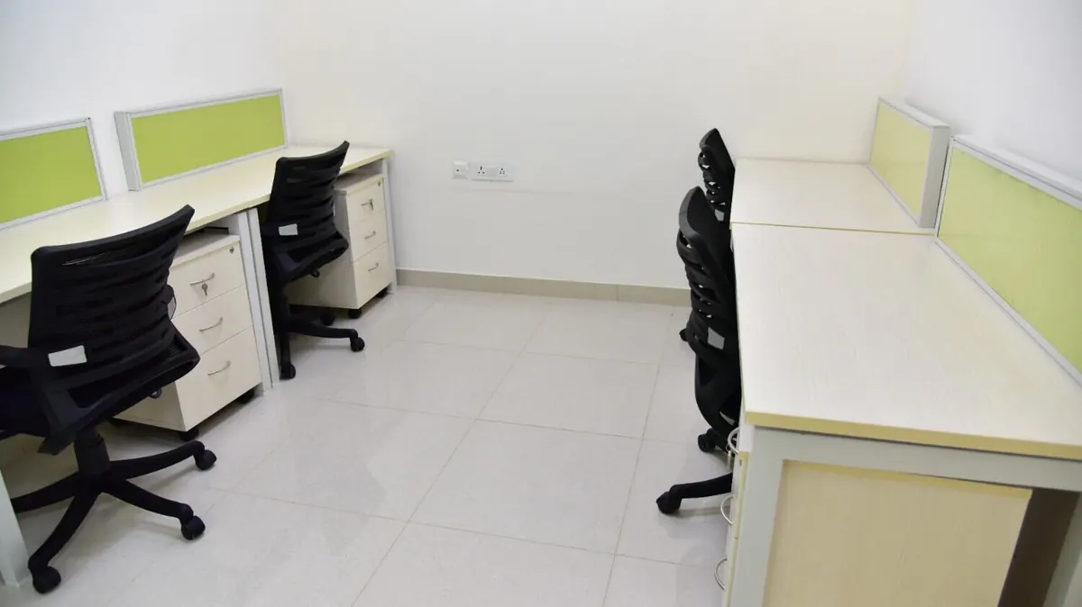 4 Seater Private Cabin in Sector 8 - OfficeBay |  GoOffice 8306