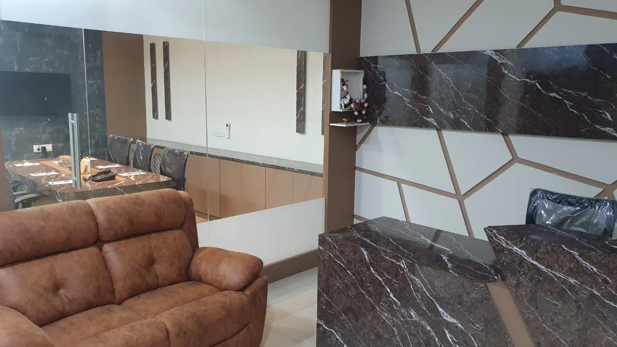 6 Seater Conference Room