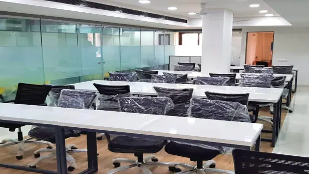 Hot Desks  in Satellite - Nuaxa Coworking | GoOffice 4093