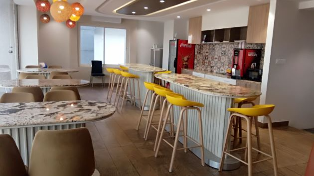 4 Seater Meeting Room