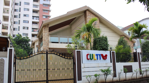 10 Seater Meeting Room