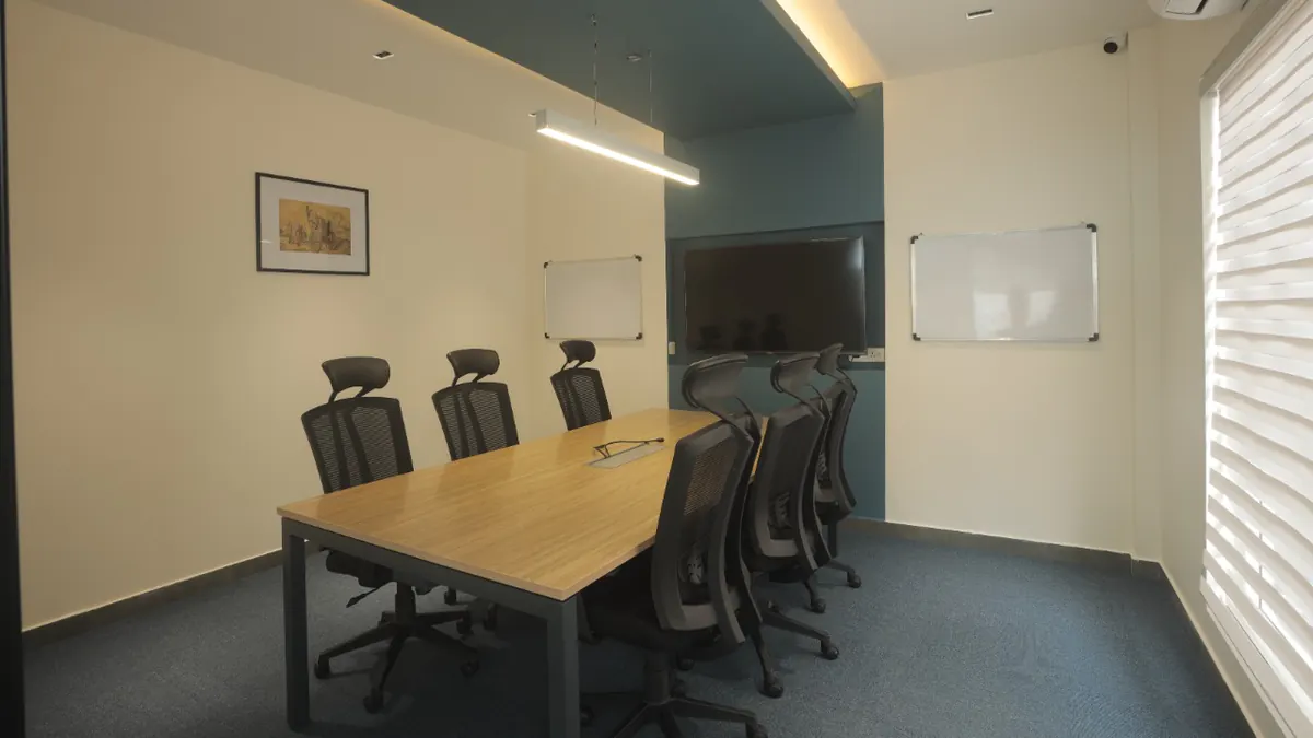 6 Seater Meeting Room in Edappally - InnerSpace Coworking Edapally | GoSpace 4195