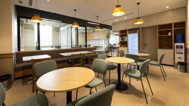 Open Desks in Sector 43 - TheCircle.Work Unitech Trade Centre | GoOffice 9035