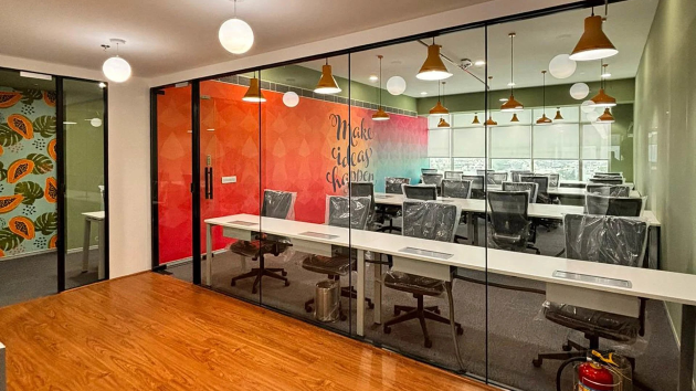 Open Desks in Sector 39 - Innov8 UNITECH CYBER PARK | GoOffice 9076
