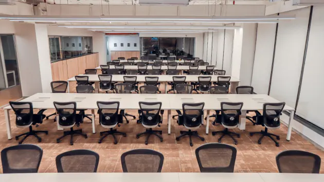 Open Desks in Sector 67 - Space Creattors Heights | GoOffice 8472