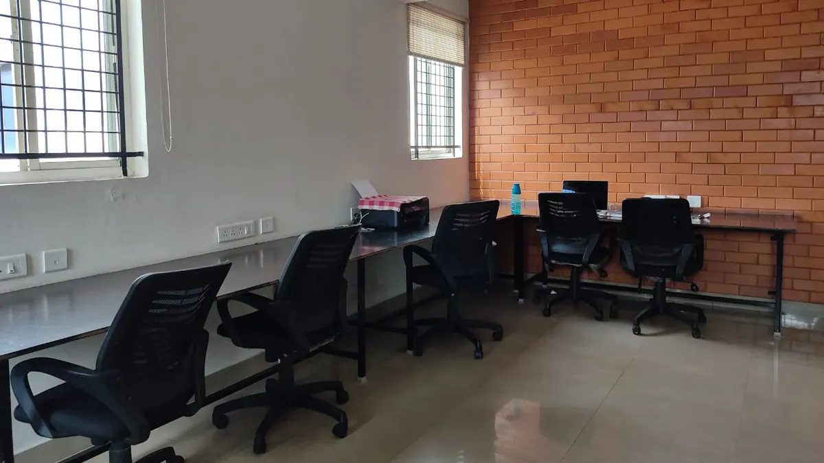Open Desk at III Business Labs, Jayanagar