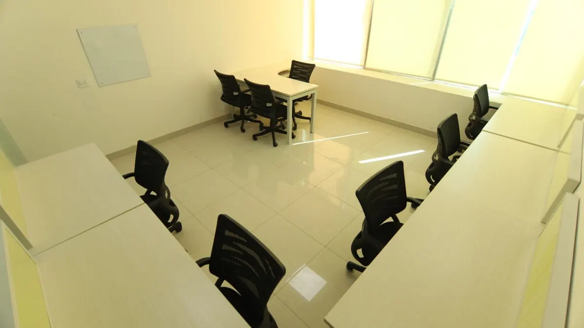 6 Seater Private Cabin in Sector 8 - OfficeBay |  GoOffice 8307