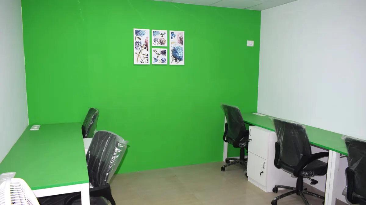 Dedicated Desks in Maduravoyal - WORKDESQ COWORKING SPACE | GoOffice 1424