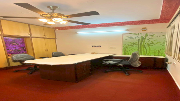 10 Seater Private Cabin