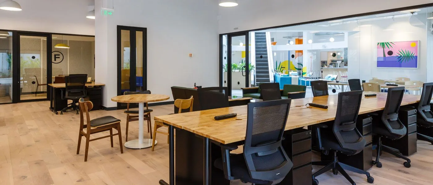 10 Seater Meeting Room