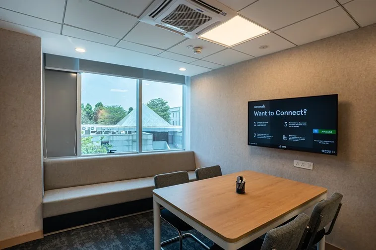 4 Seater Meeting Room in Domlur - WeWork Princeville | GoSpace 40100