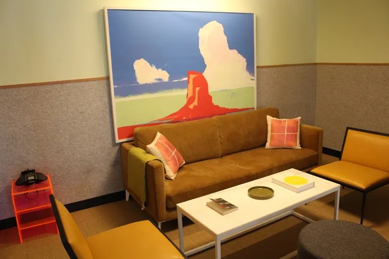 4 Seater Meeting Room