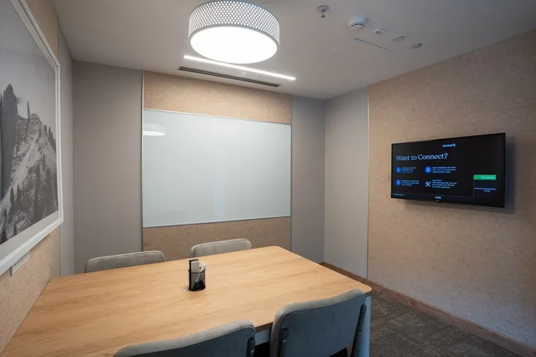 4 Seater Meeting Room