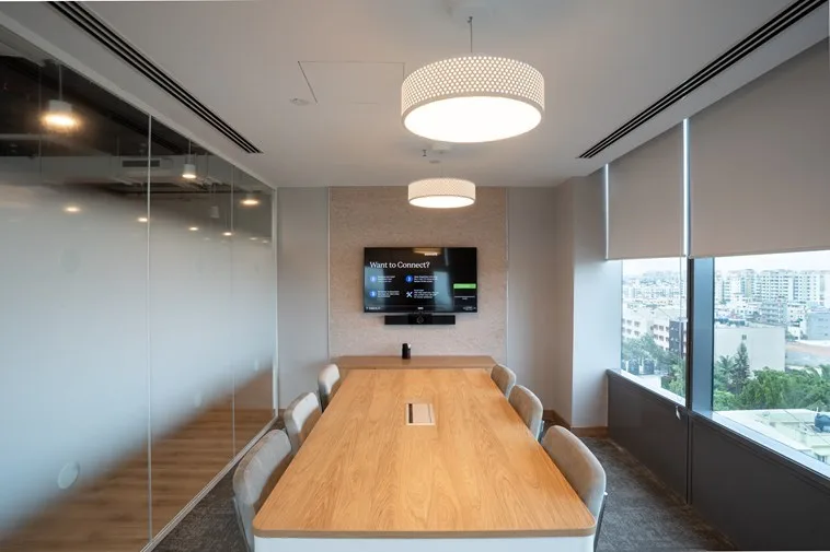 6 Seater Meeting Room
