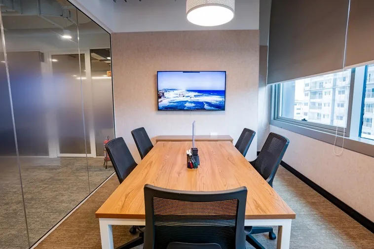 5 Seater Meeting Room