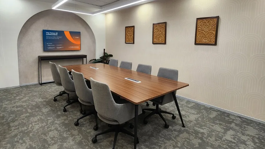 8 Seater Meeting Room