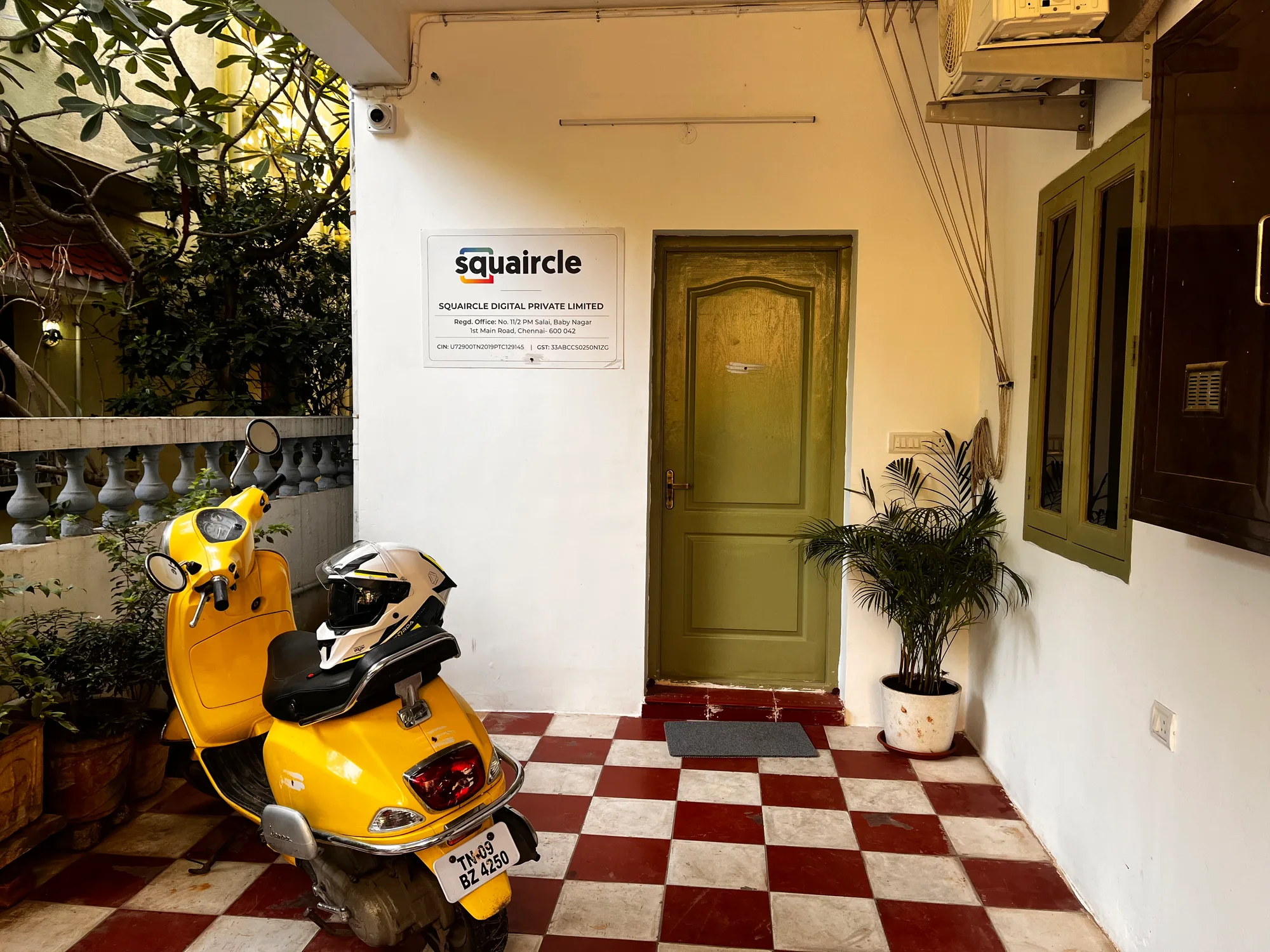5 Seater Private Office