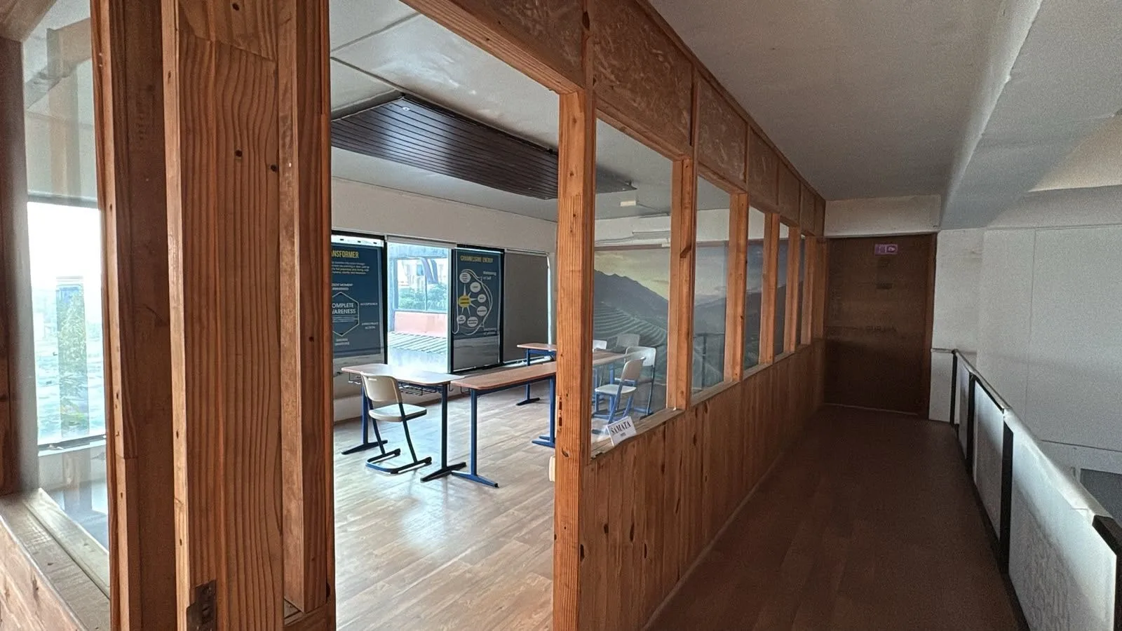 20 Seater Meeting Room