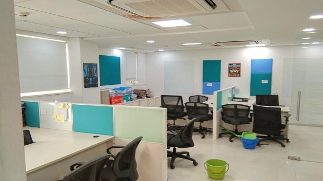 GoOffice 1190 - Dhwarco Coworking - Open Desks | Coworking Space near ...