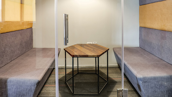 GoOffice 3489 - AWFIS Aurobindo Orbit - Open Desks | Coworking Space ...